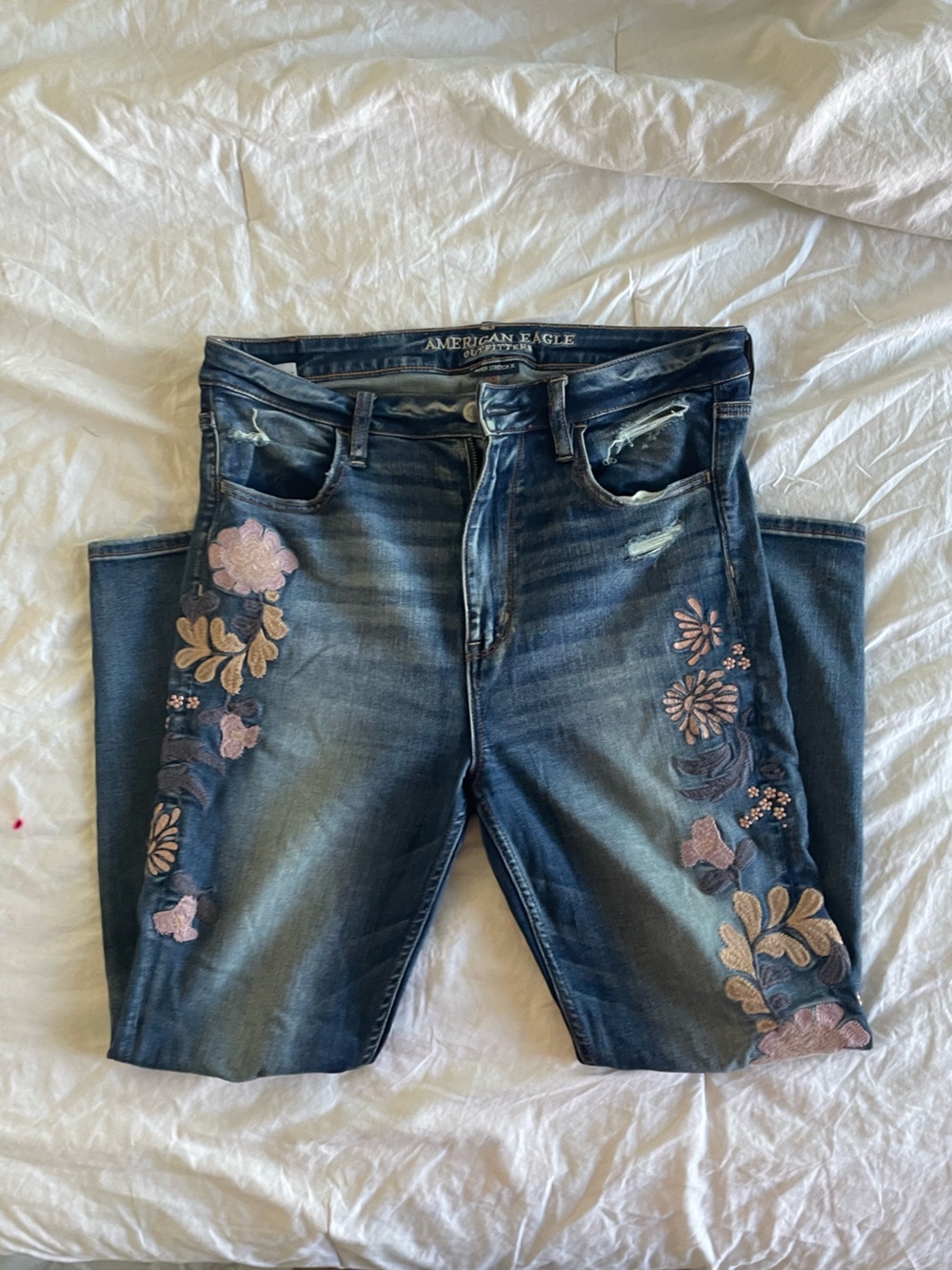 American Eagle Outfitters Super High Rise Embroidered Floral Jeggings